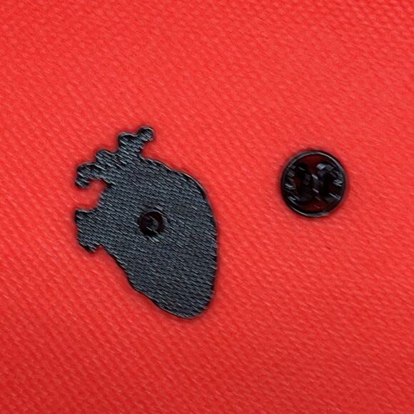 Ocean Whale in Heart Pin Brooch - Picture 2 of 2